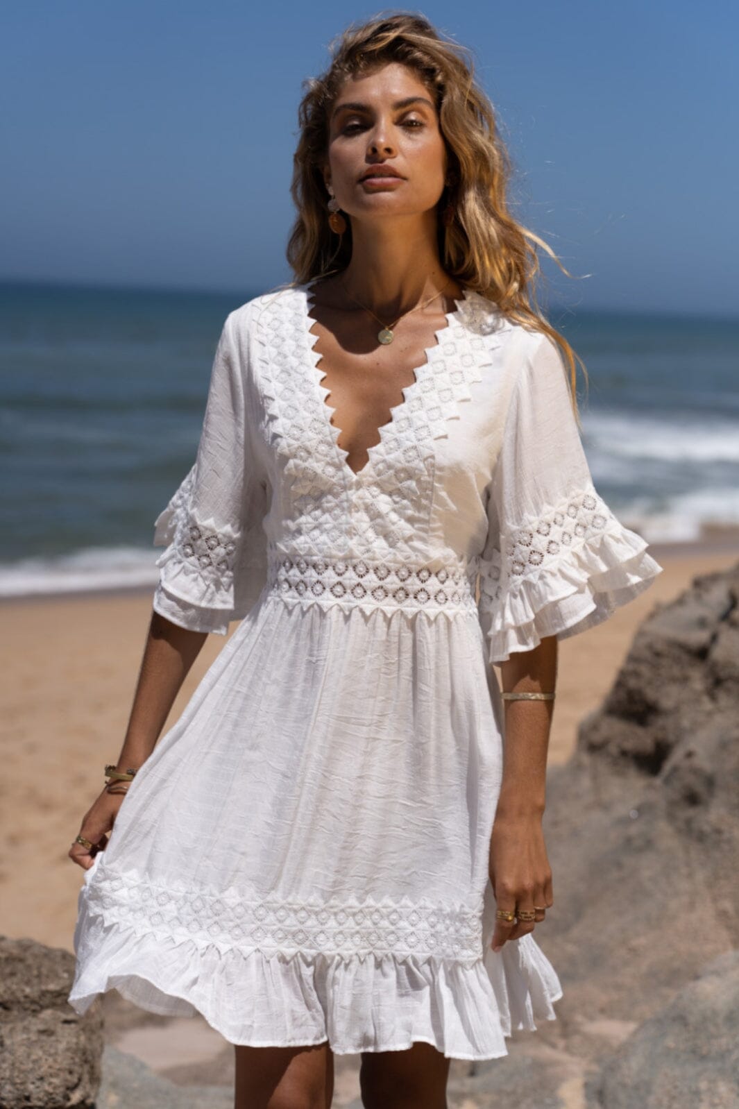 A-bee - Embroidered bohemian dress 12043GL - White Kjoler 