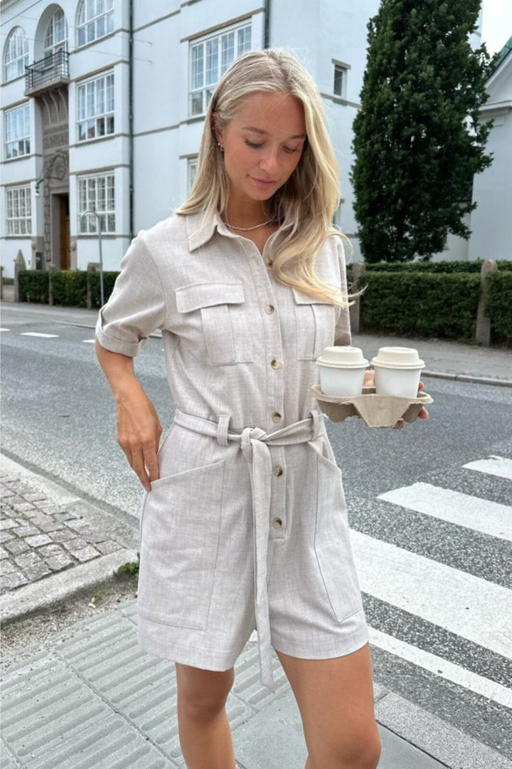 Forudbestilling - BYIC - Celina Jumpsuit - Beige Buksedragter 