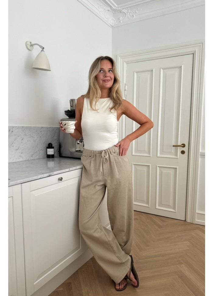 Forudbestilling - BYIC - Karlaic Pants - sand Sand Bukser 