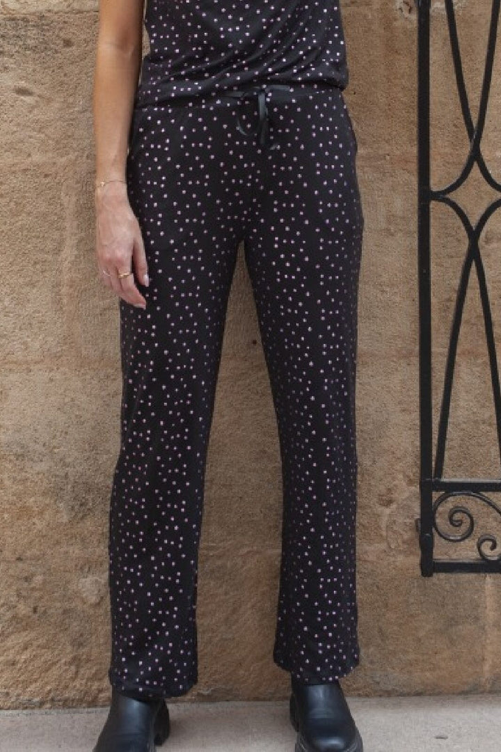 Forudbestilling - Liberte - Alma-Wide-Pants - Black Pink Holographic Dot