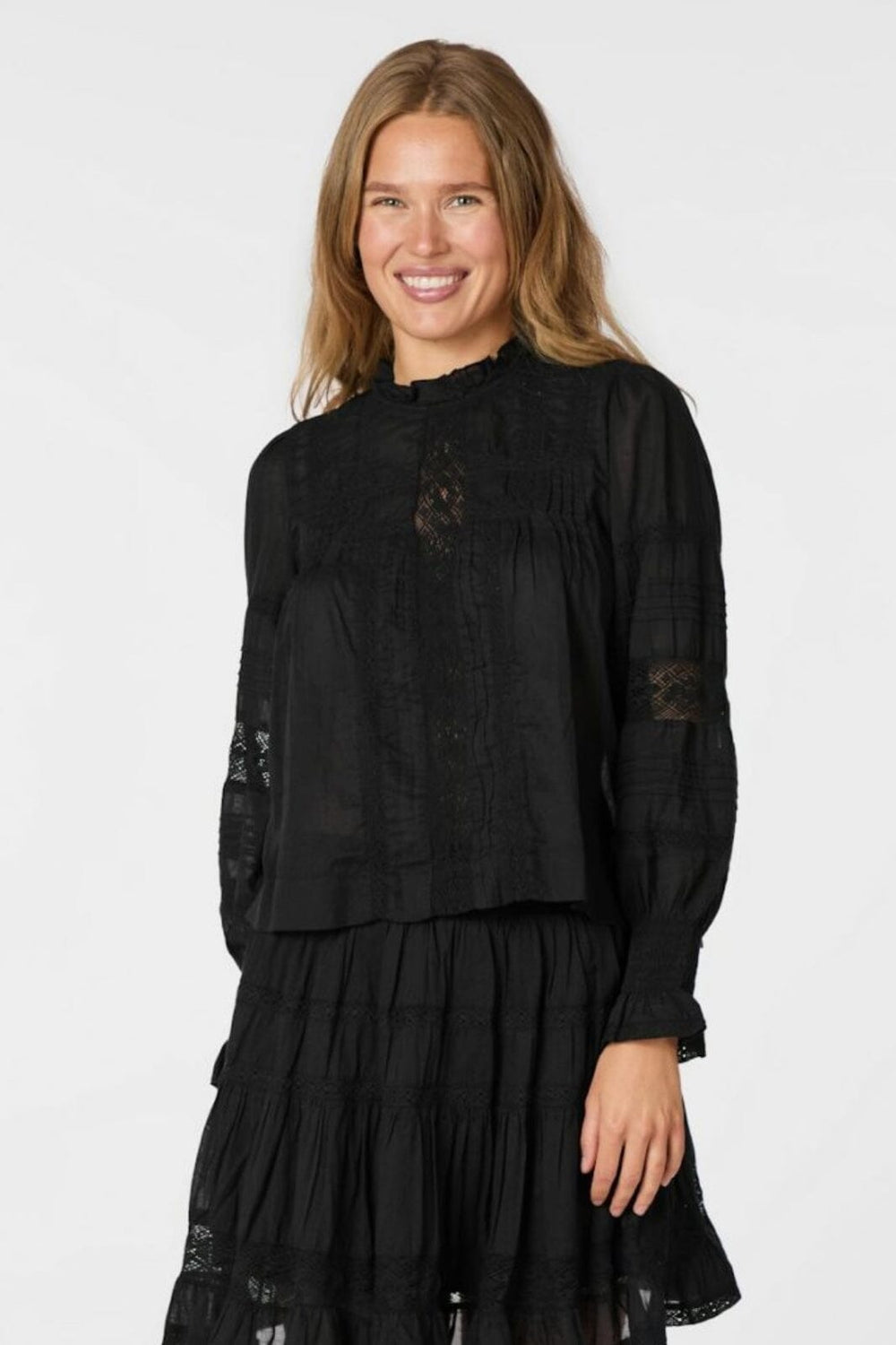 Forudbestilling - Neo Noir - Ebba S Voile Blouse 163142 - 100 - Black