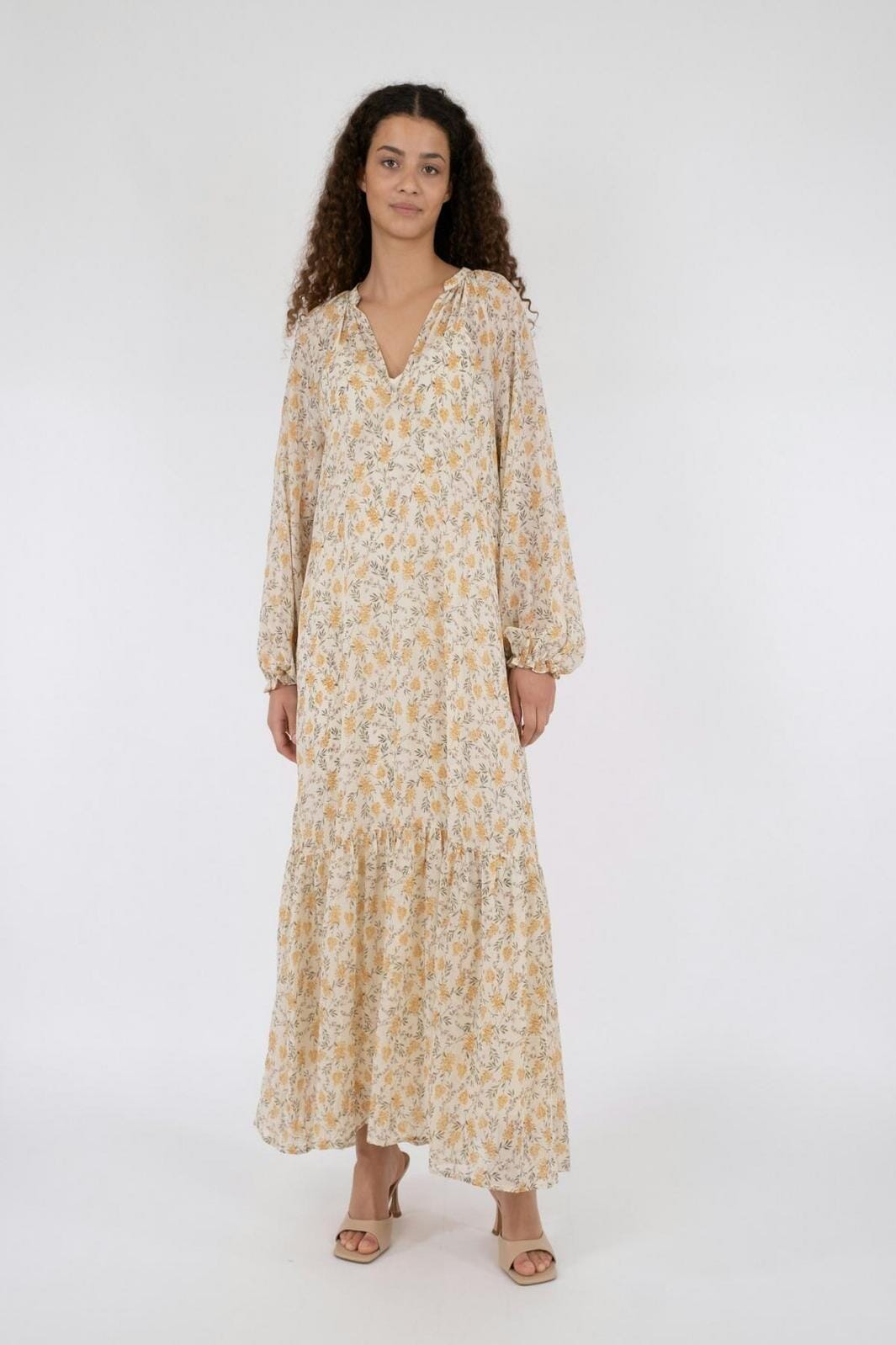 Forudbestilling - Neo Noir - Hallas Field Dress - Light Yellow Kjoler 