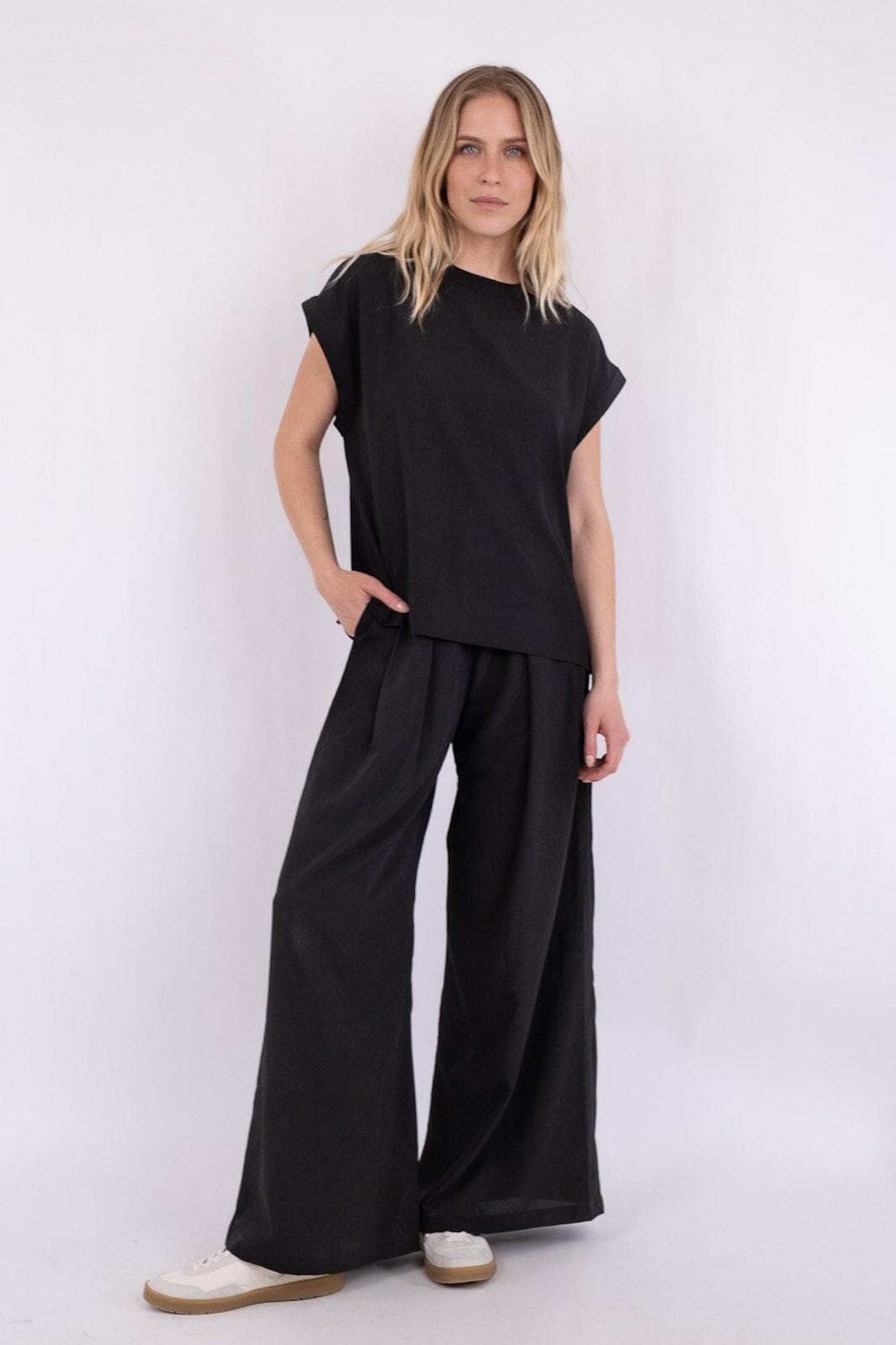 Forudbestilling - Neo Noir - Lana Pants - Black Bukser 