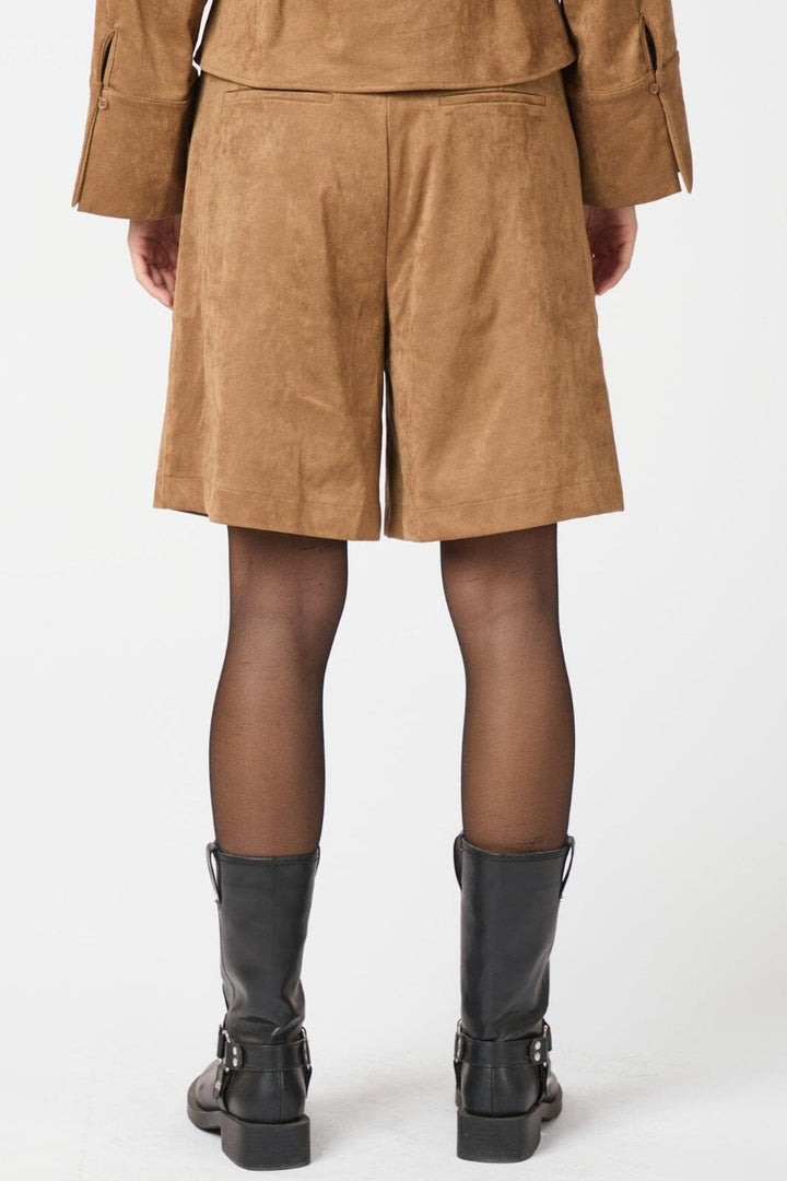 Neo Noir - Nika Faux Suede Bermuda Shorts 164474 - 604 - Cognac