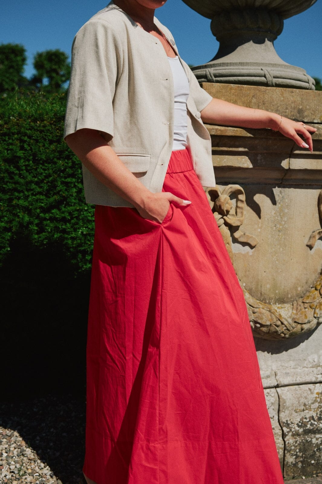 Forudbestilling - Neo Noir - Yara Long Poplin Skirt - Red Nederdele 