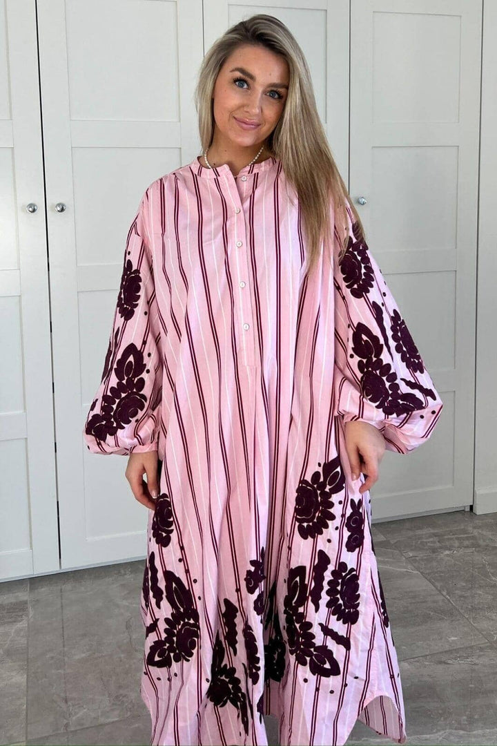 Forudbestilling - Sissel Edelbo x Molly&My - Rikke Dress SE 1648 - Rose Stripes Kjoler 