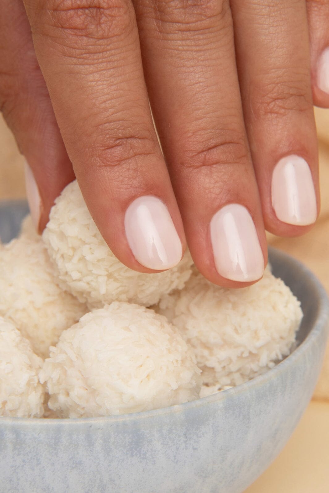 Le Mini Macaron - Gel Manicure Kit - Coconut Yogurt Neglelak 