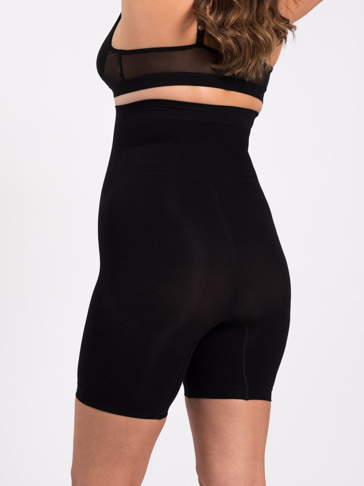 Lykkeland Ateliér - Alturra Highwaist Shaping Shorts - Black Shorts 