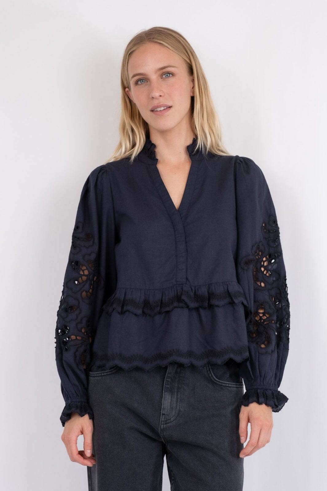 Neo Noir - Kimmo Embroidery Blouse - Navy Skjorter 