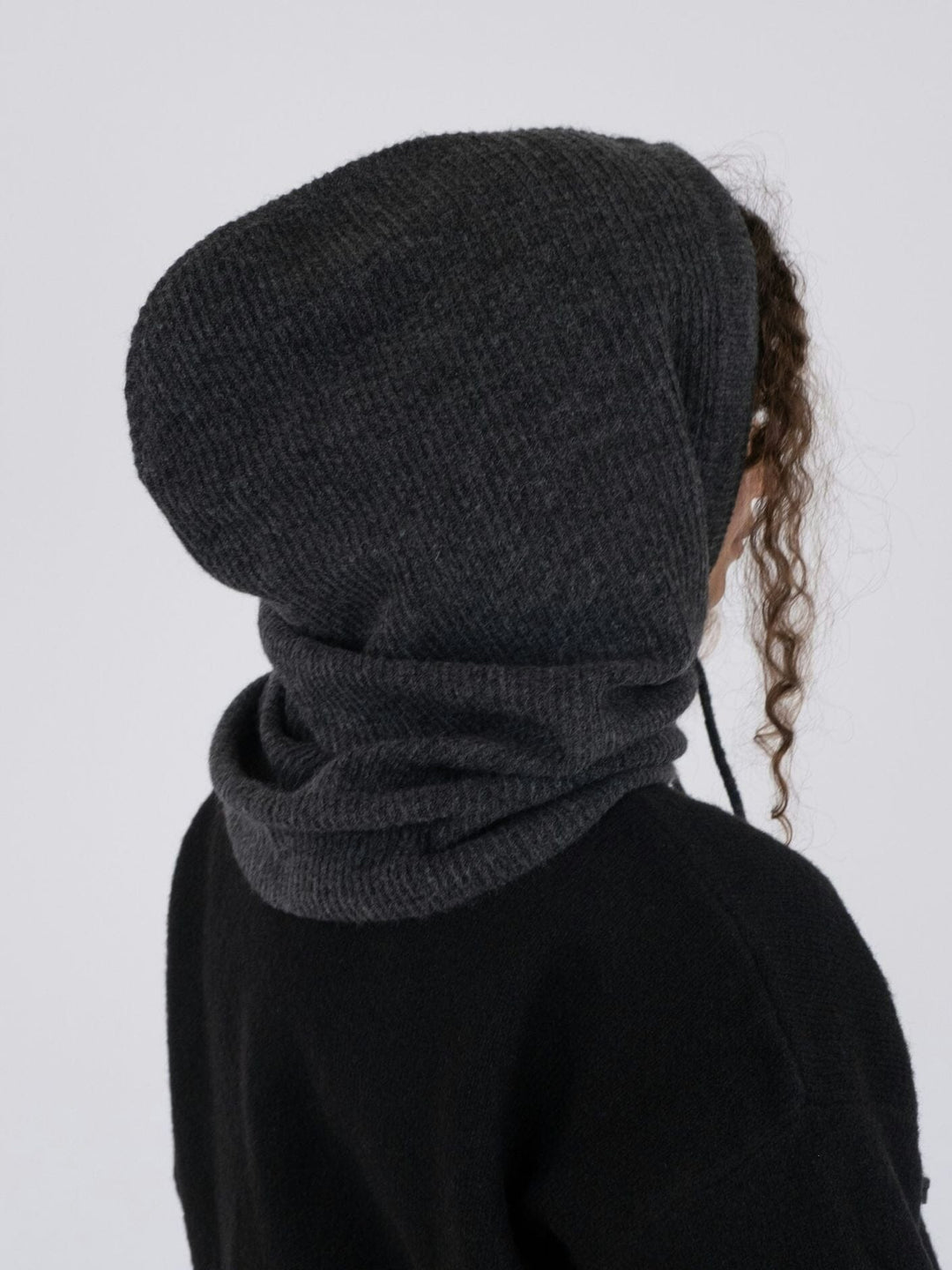 Neo Noir - Madita Knit Balaclava - Antracit Elefanthuer 