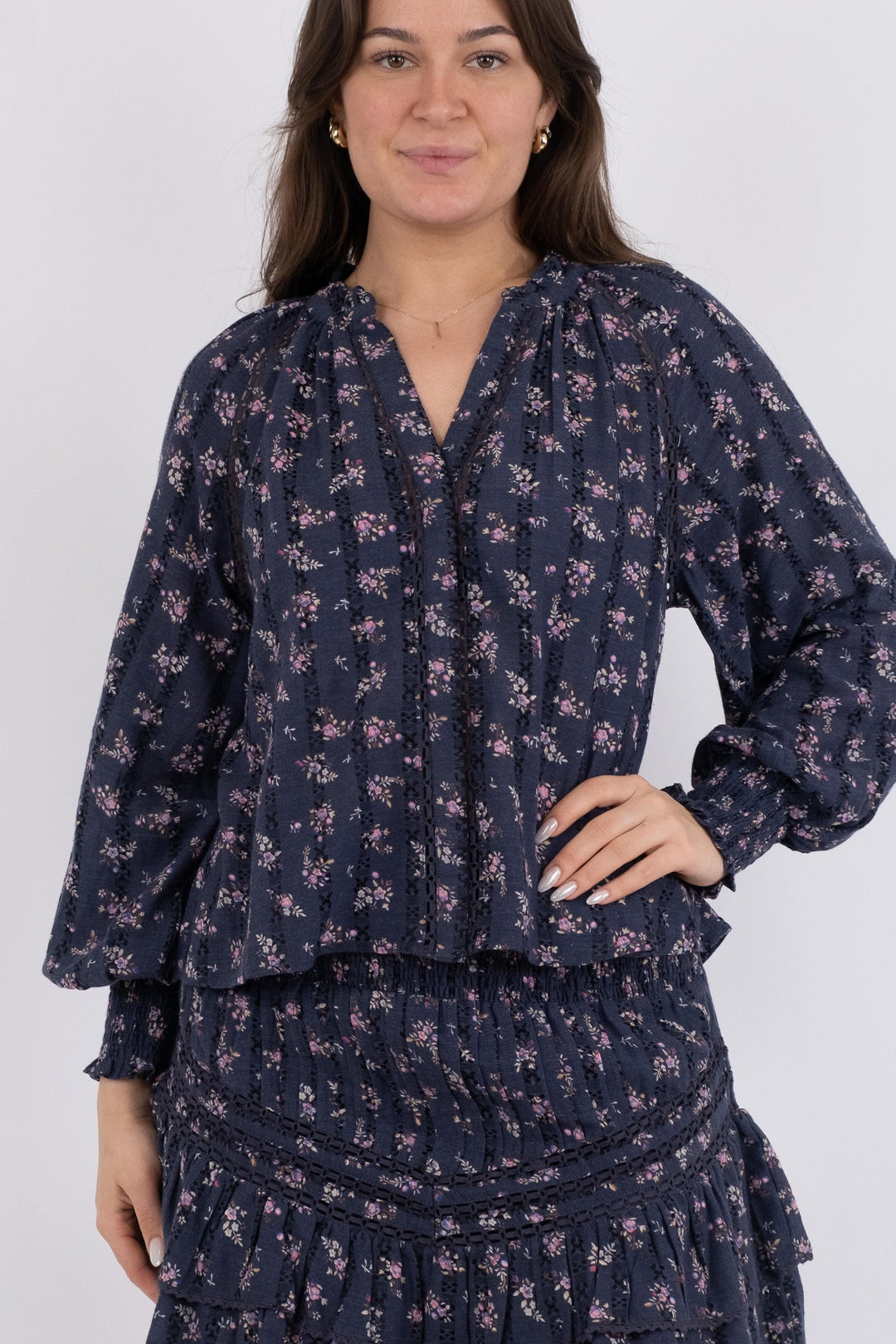 Neo Noir - Stimma Delicate Floral Blouse - Dusty Navy