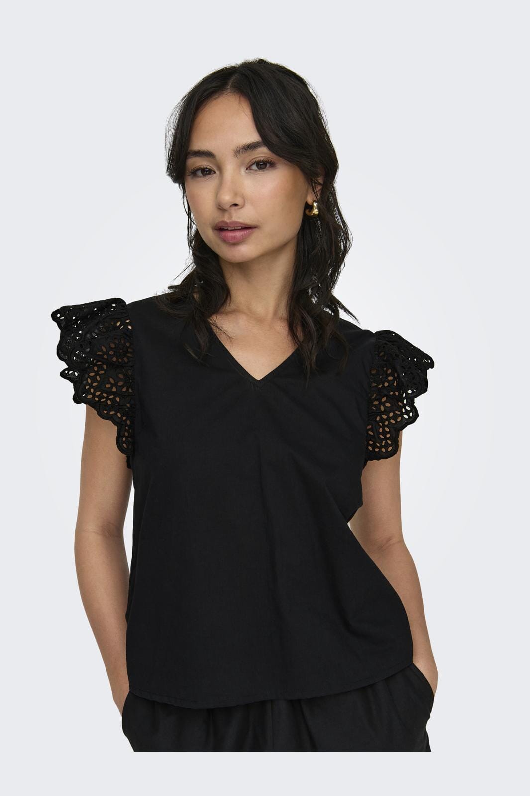 Only - Onllou Life Emb S/S Frill Top - 4415684 Black