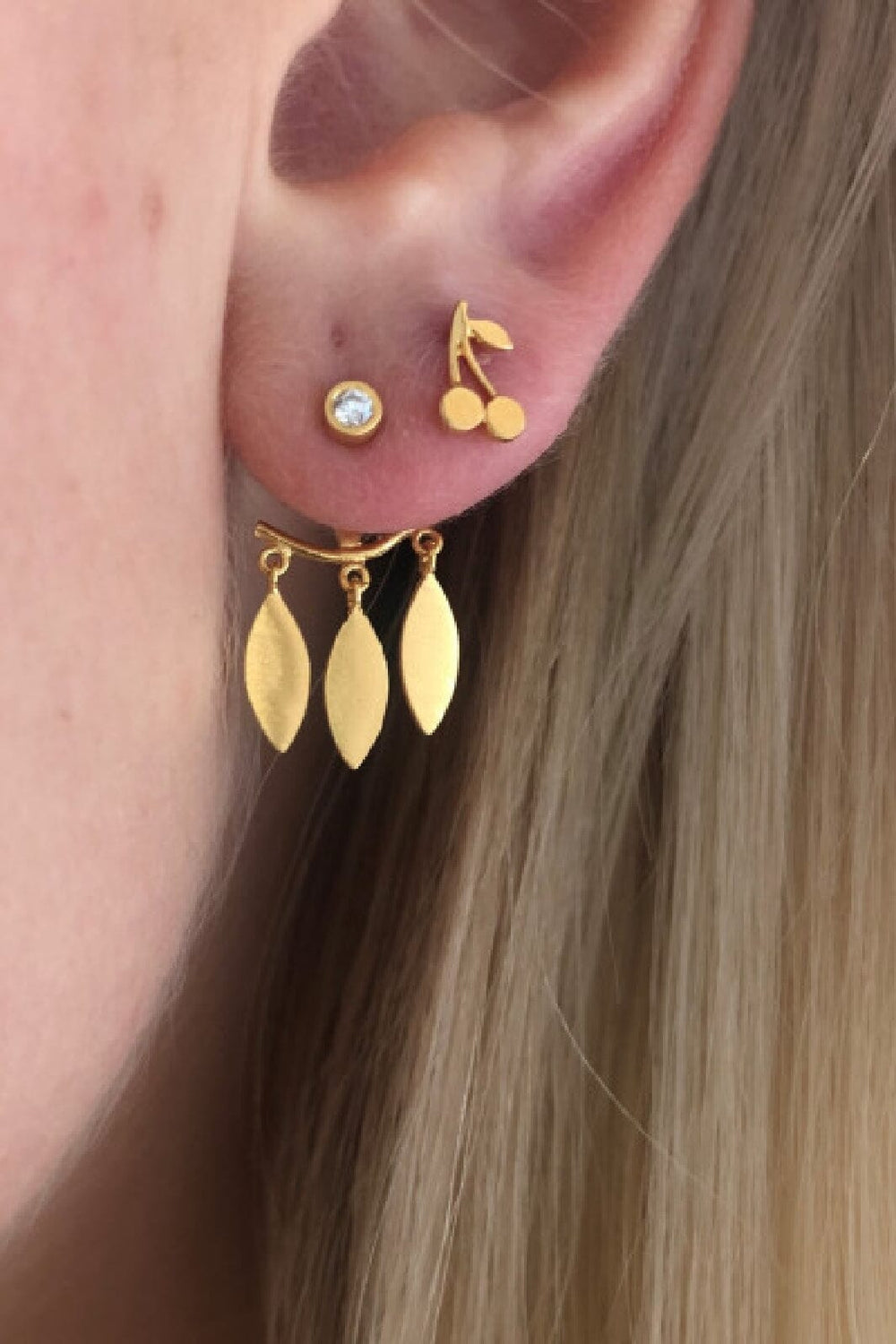 Stine A - Big Dot Earring Gold - 1089-02-S Øreringe 