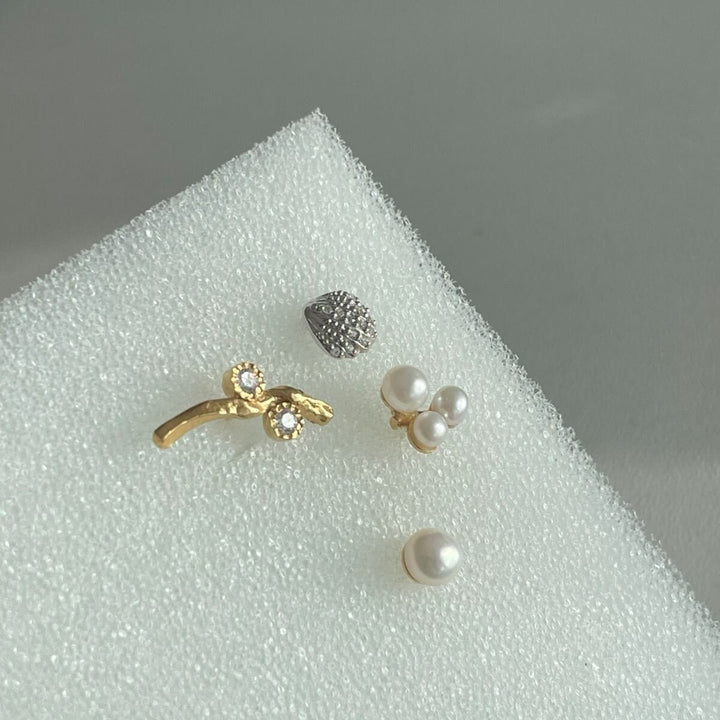 Stine A - Three Pearl Berries Earring - 1321-02-S Øreringe 