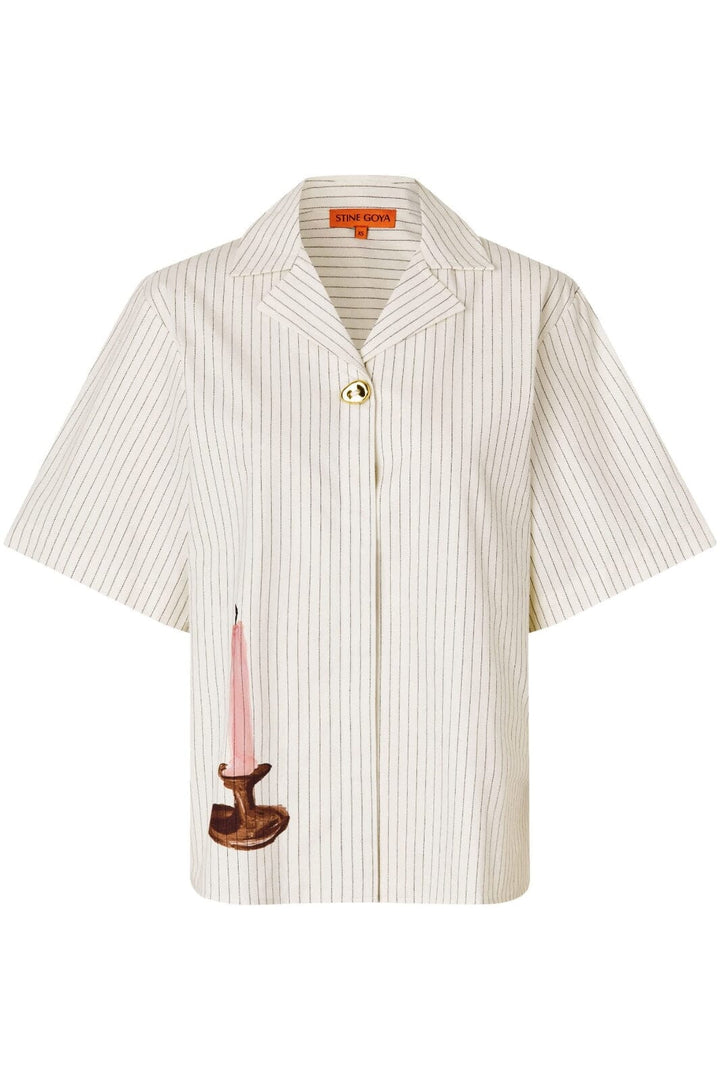 Stine Goya - 2339 Crisp Stripe Shirting, Bowling Collar Shirt sg-ss25-s016-2339 - Candle Stripe