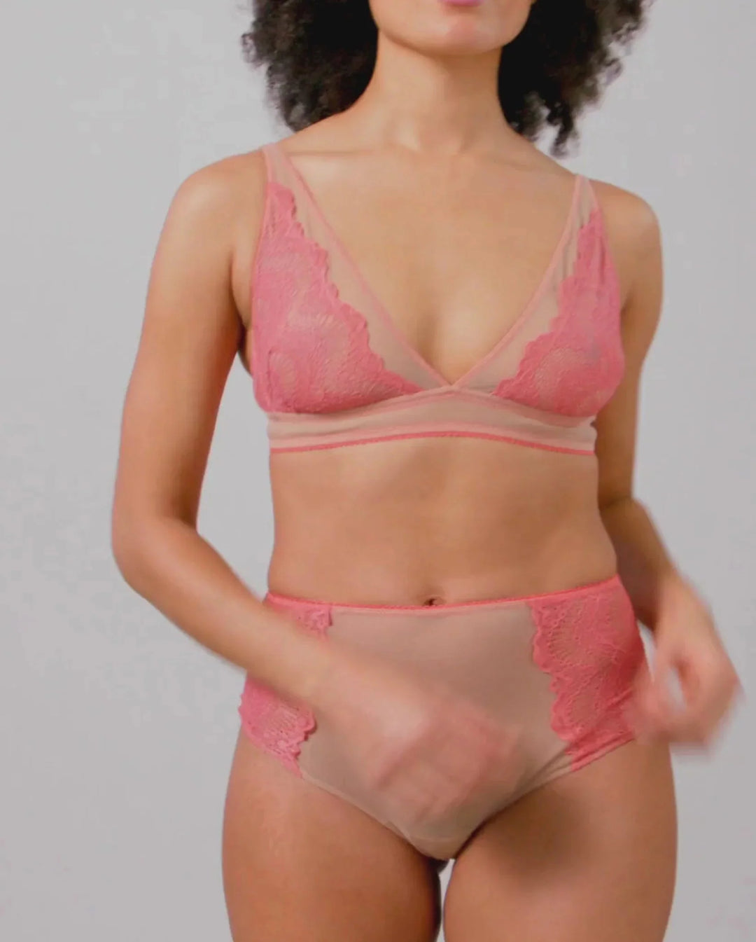 Understatement Underwear - Lace Mesh Plunge Bralette - Coral/Sand Undertøj 